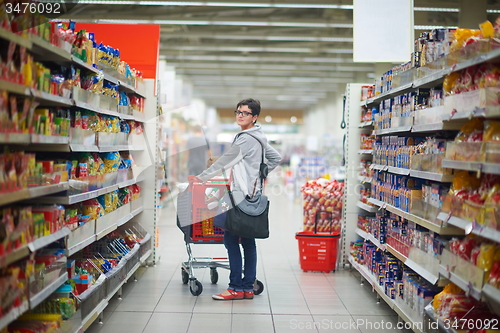 Image of woman in supermarket