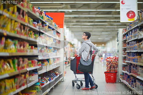 Image of woman in supermarket