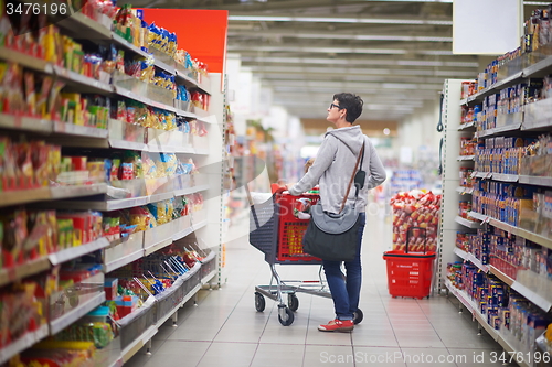 Image of woman in supermarket