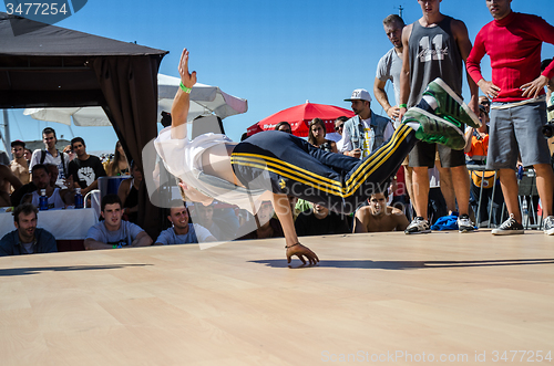 Image of B-Boying crews warmup