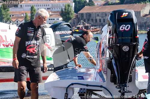 Image of Mad-Croc Baba Racing Team boat preparations