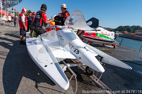 Image of CTIC China Team boat preparations