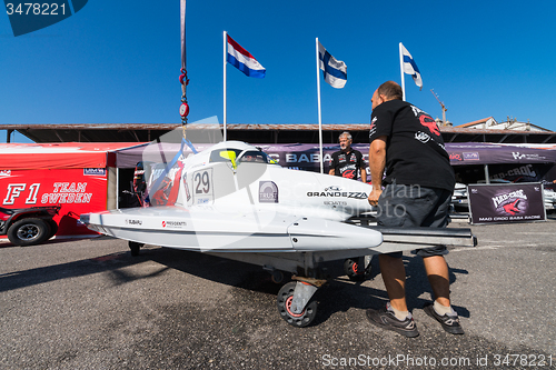 Image of Mad-Croc Baba Racing Team boat preparations