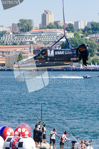 Image of Team EMIC boat preparations