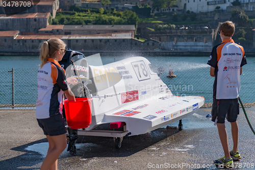 Image of Team EMIC boat preparations