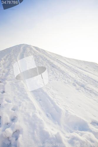 Image of the snow-covered hill  