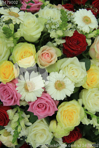 Image of yellow, white and pink wedding flowers