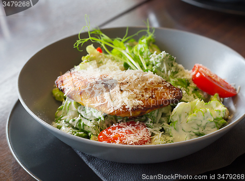 Image of ceasar salad with chicken