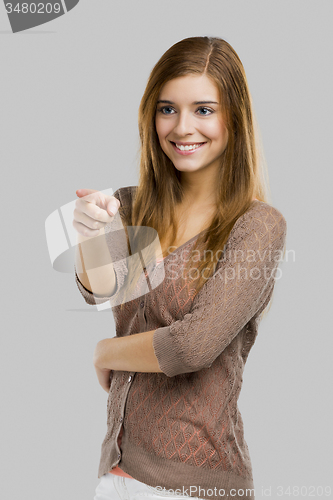 Image of Girl pointing 