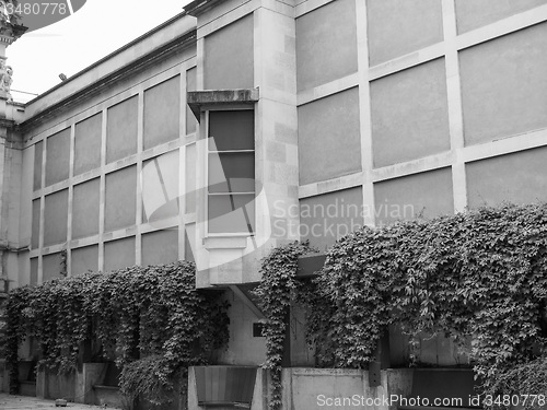 Image of Black and white Tate Britain in London