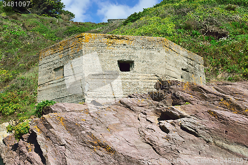 Image of WWW11 Pillbox