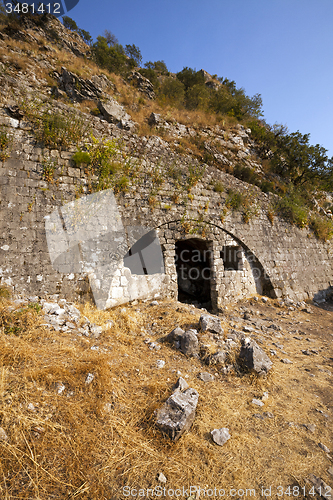 Image of fortress ruins  