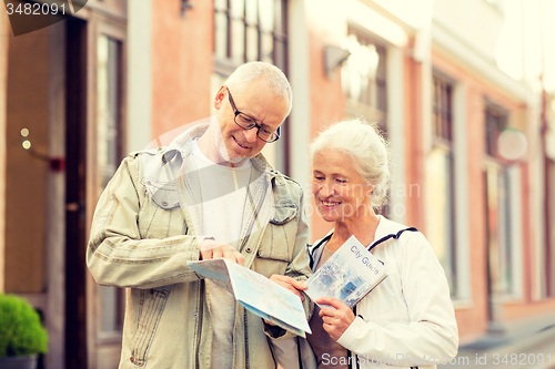 Image of senior couple on city street