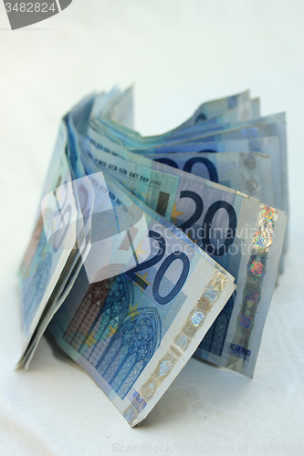Image of 20 euro banknotes