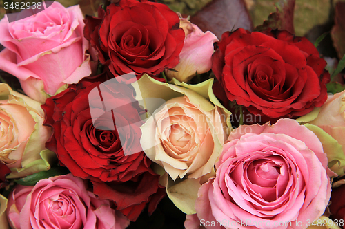 Image of Wedding flowers in pink and red