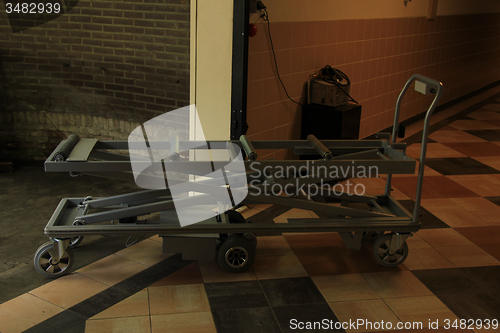 Image of Catafalque in crematorium