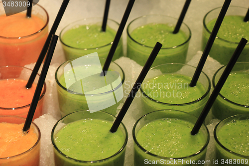 Image of Smoothies on ice