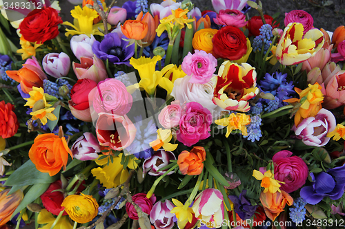 Image of Bright colored spring flower bouquet