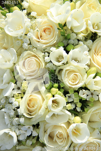 Image of White wedding arrangement