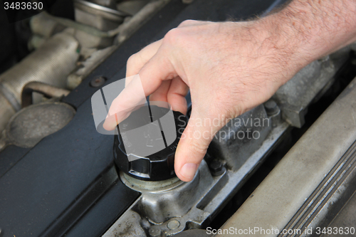 Image of Checking engine oil