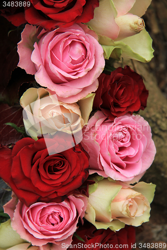 Image of Wedding flowers in pink and red