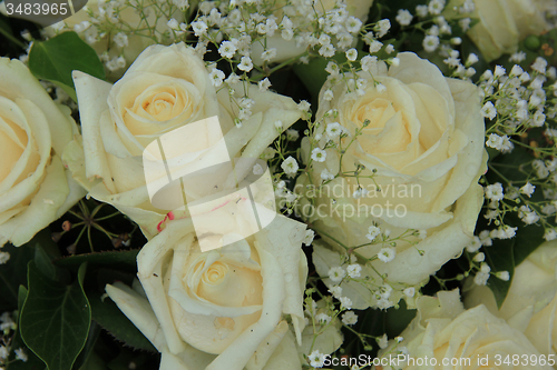 Image of White wedding flowers