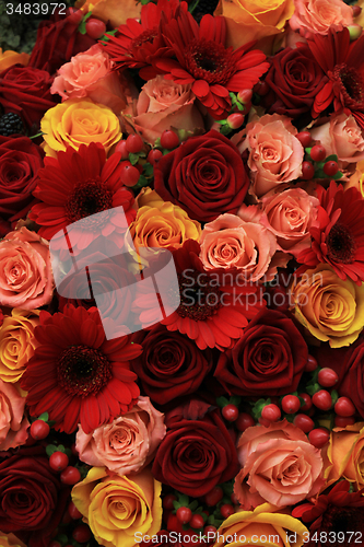 Image of Mixed rose wedding flowers