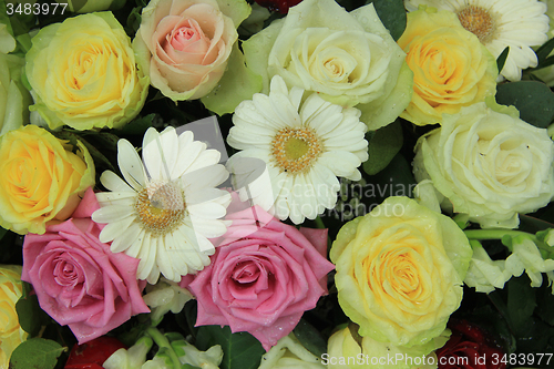 Image of yellow, white and pink wedding flowers