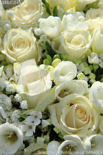 Image of White wedding arrangement