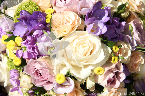 Image of Pastel wedding bouquet