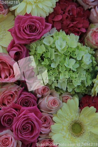 Image of Yellow and pink bridal flowers