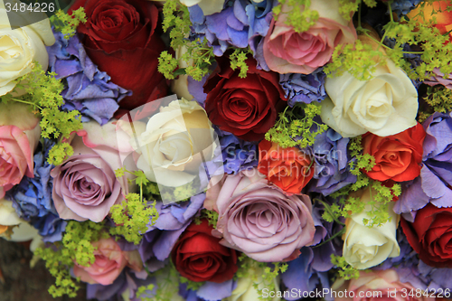 Image of Roses and hydrangea wedding arrangement