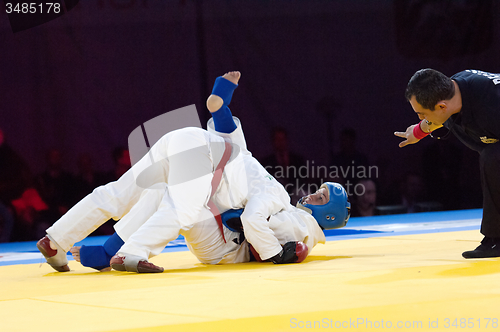 Image of Olga Safronova (Red) and Roza Iskarenova (Blue)