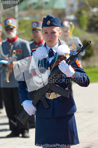 Image of Guard of honour. Girl