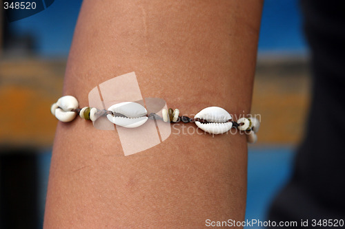 Image of Shell arm band