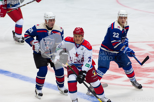 Image of A. Kvartalnov (75), K. Molodtsov(22) and M. Salimov (25)