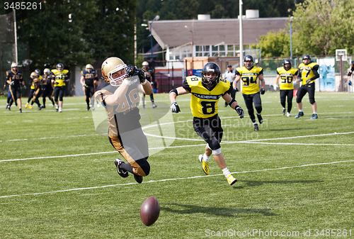 Image of Alexeev Grigoriy (48) catch the ball