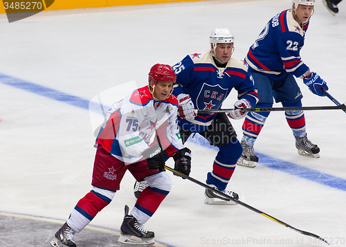 Image of A. Kvartalnov (75), M. Salimov (25) and K. Molodtsov(22)