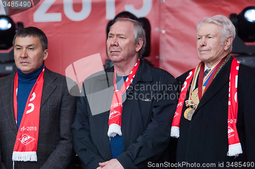 Image of Oleg Romantsev (center)