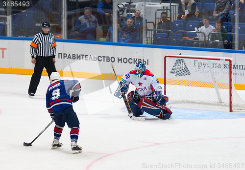 Image of A. Koznev (9) attack I. Mukhometov (90)