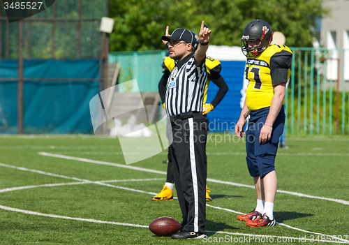 Image of Referee gesture