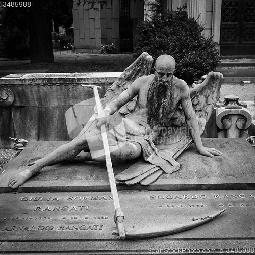 Image of Old Cemetery statue