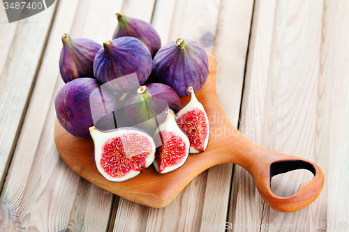 Image of fresh figs