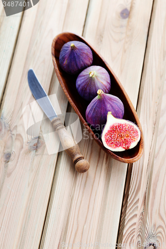 Image of fresh figs