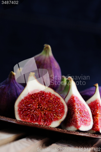 Image of fresh figs