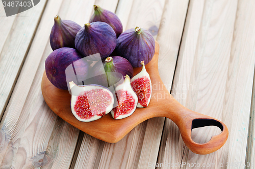 Image of fresh figs