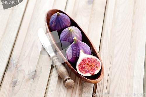 Image of fresh figs