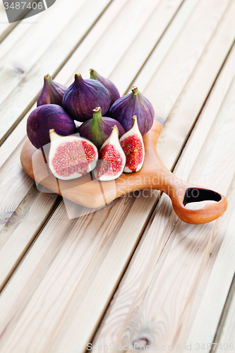 Image of fresh figs