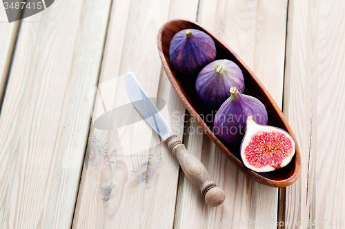 Image of fresh figs