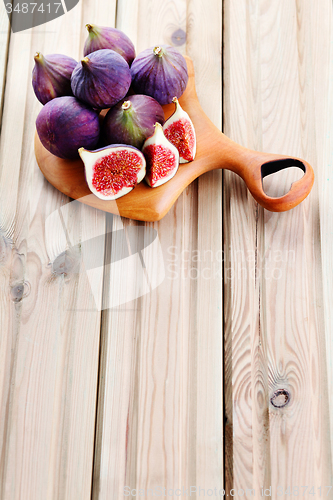 Image of fresh figs